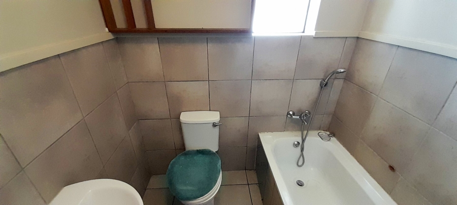 To Let  Bedroom Property for Rent in Belhar Western Cape
